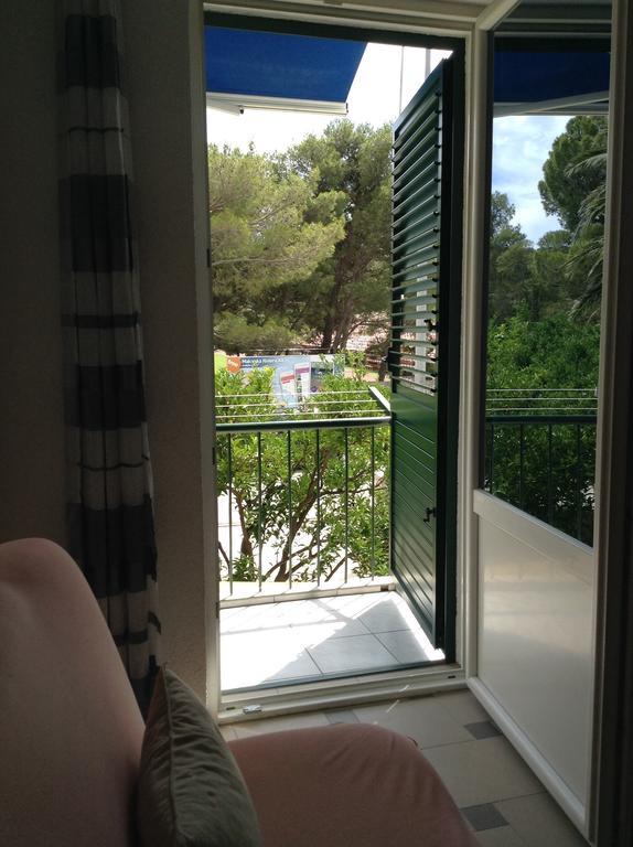 Apartment Afrika Makarská Pokoj fotografie