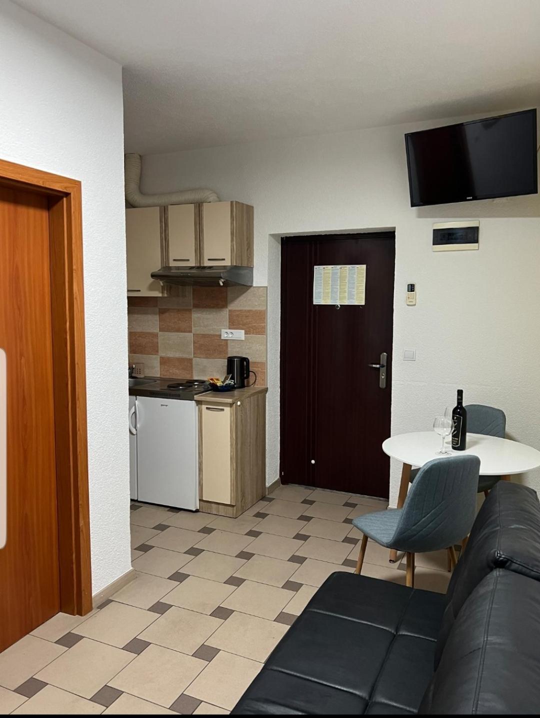 Apartment Afrika Makarská Exteriér fotografie