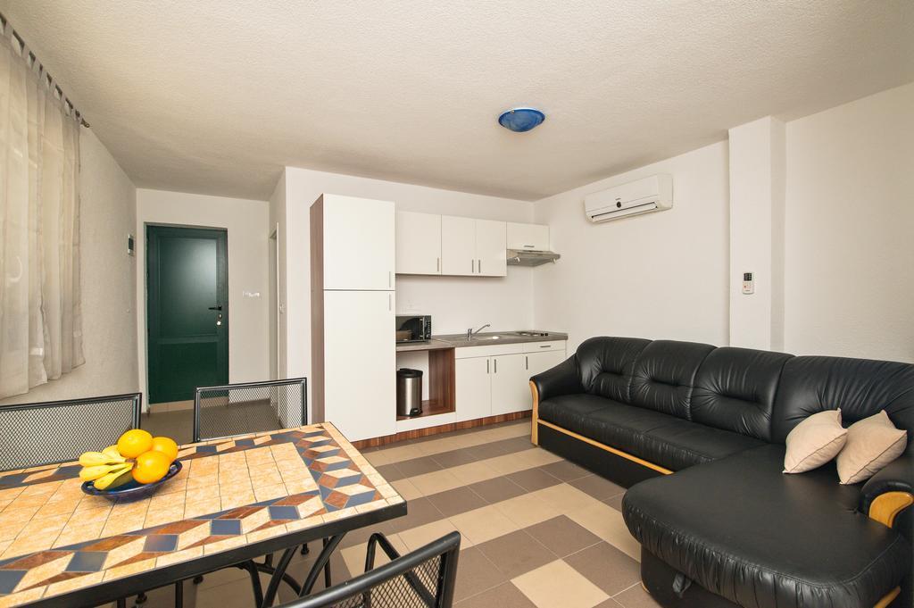 Apartment Afrika Makarská Exteriér fotografie