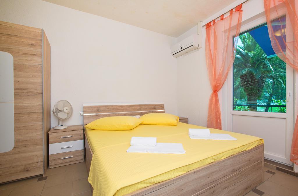Apartment Afrika Makarská Exteriér fotografie