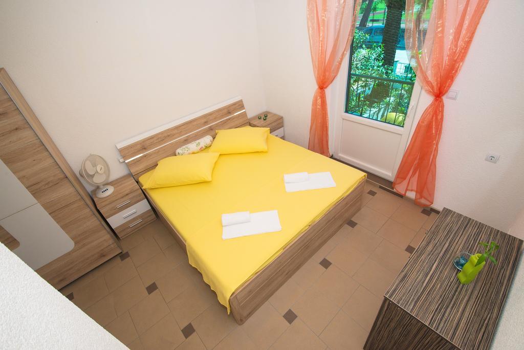 Apartment Afrika Makarská Exteriér fotografie